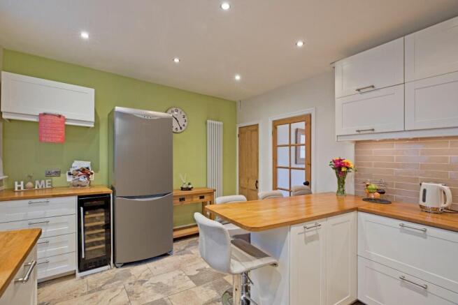 2 bed Terraced for sale Image 4