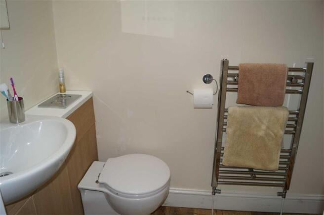 EN SUITE