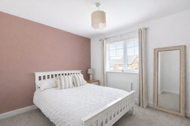 3 bed Semi-Detached for sale Image 9