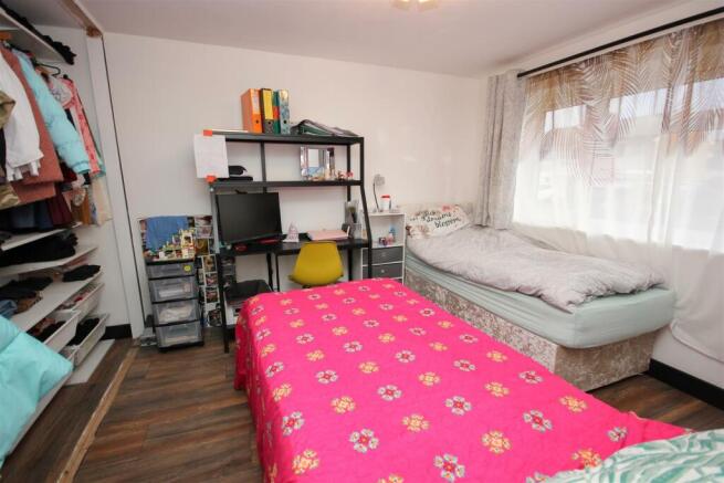 Bedroom 2.jpg