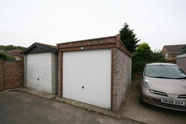 Garage.JPG