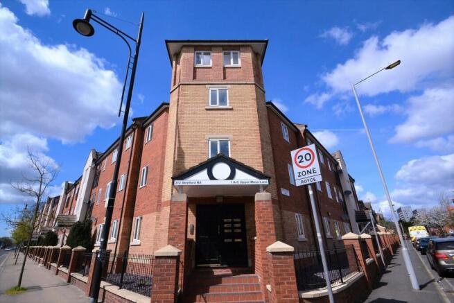 4 bedroom Apartment for sale
