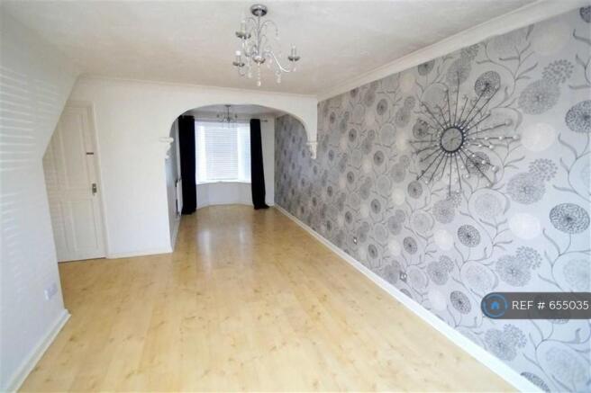 Living Room/ Dining Room (2)