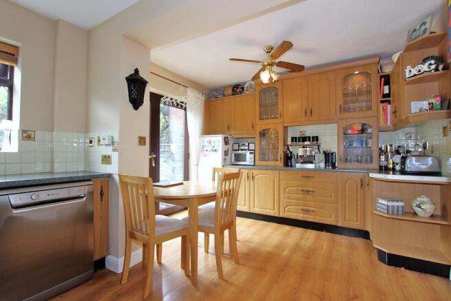Kitchen/Breakfast Ro