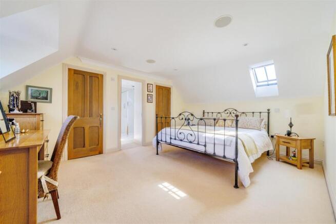 Principal bedroom