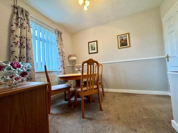 Semi-Detached for sale Image 5