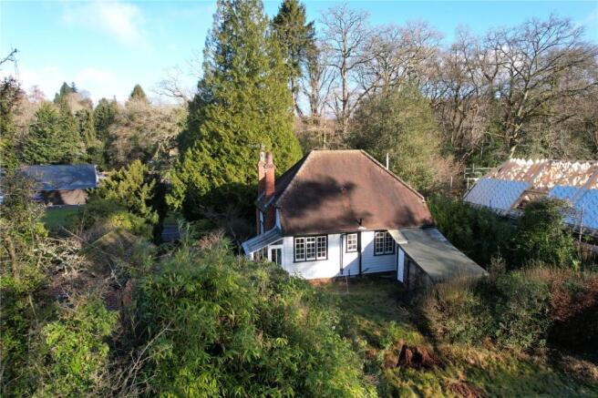 2-bed house on Bell Road, Haslemere, Surrey, GU27, £450,000