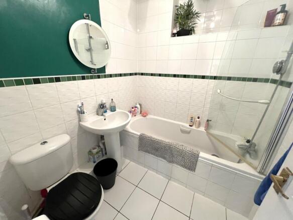 Photo 10