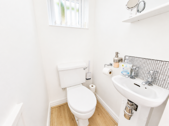 3 bed Link Detached House for sale Image 10
