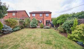 1, Shrewsbury Close, Leicester LE9 8JX
