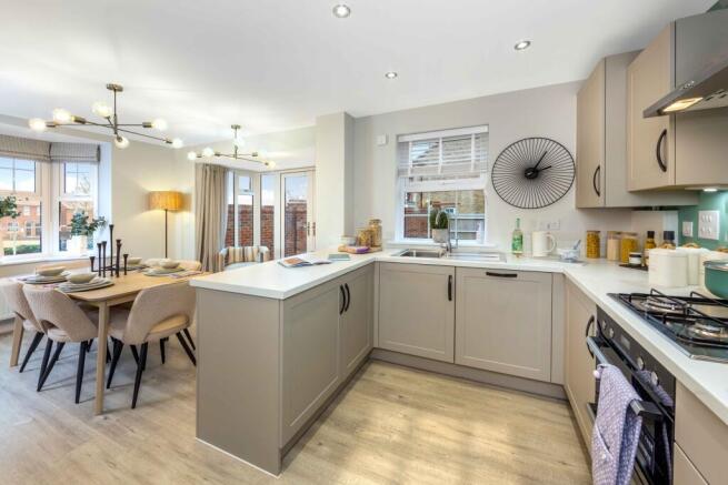 4 bed Detached for sale Image 4