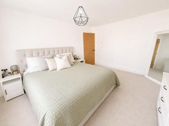 3 bed Detached for sale Image 12