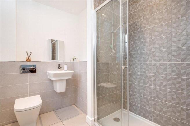 Main Bedroom Ensuite