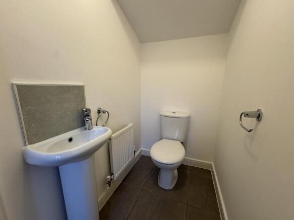 Cloakroom/wc
