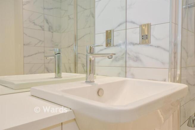 Lifestyle (Bathroom)