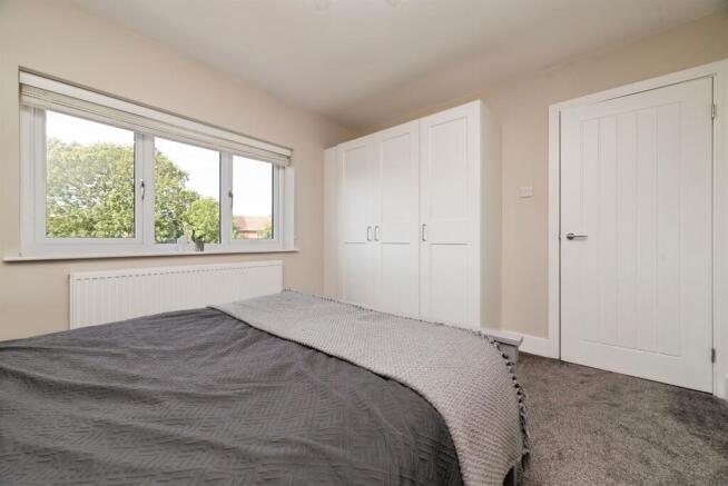 3 bed Terraced for sale Image 12