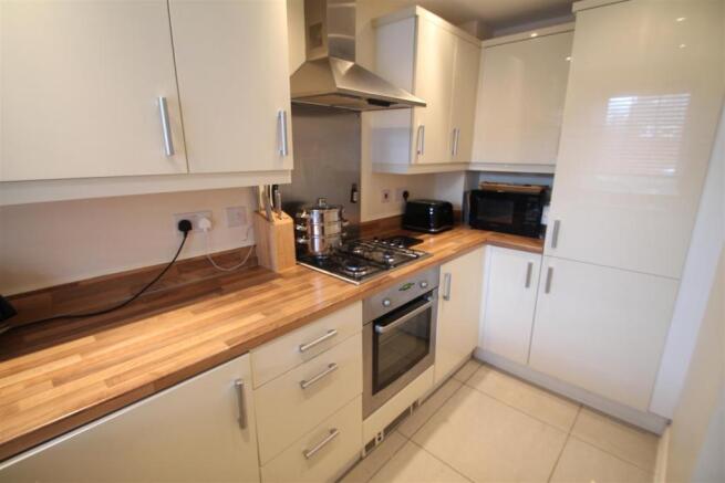 Kitchen1.JPG