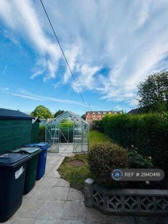 3 bed Terraced to rent Image 4