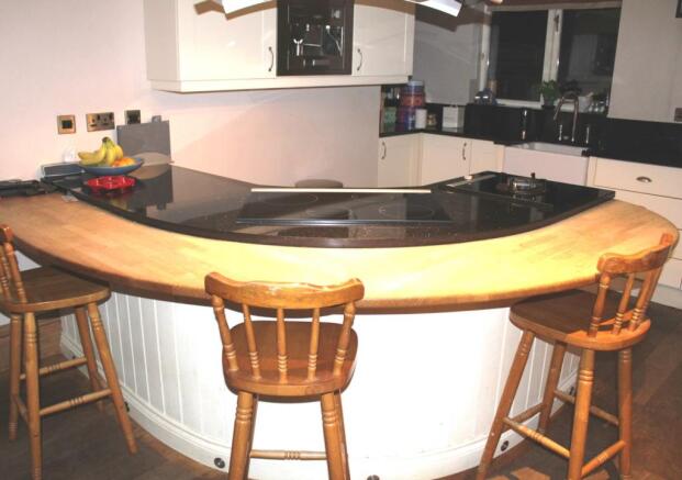 Kitchen with breakfa