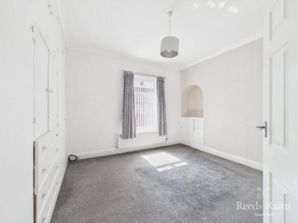 2 bed Terraced to rent Image 7