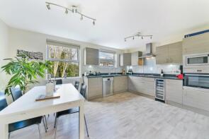 5, Chestnut Place, London SE26 6RW