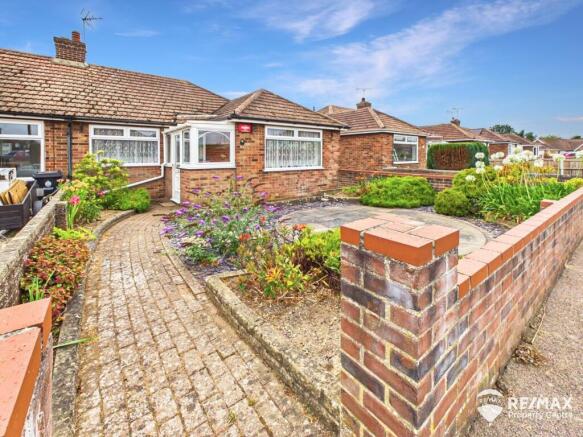 Front Garden.jpg