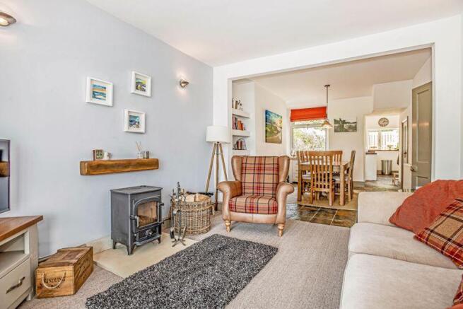 Open plan livi...