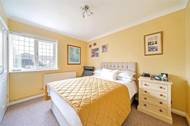 4 bed Bungalow for sale Image 6