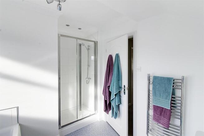 bathroom a.jpg