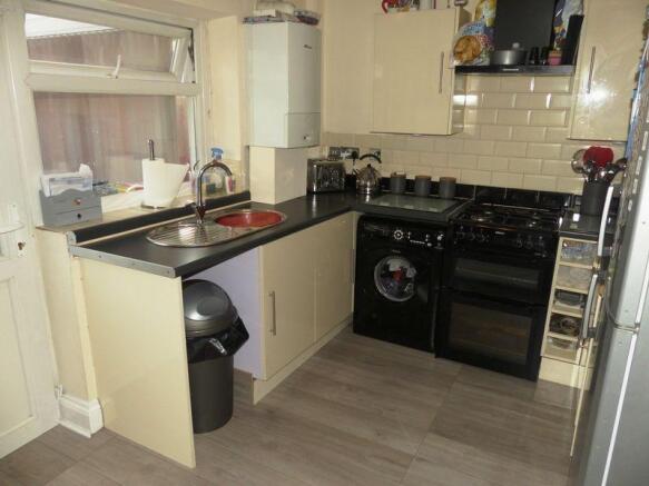 Photo 3