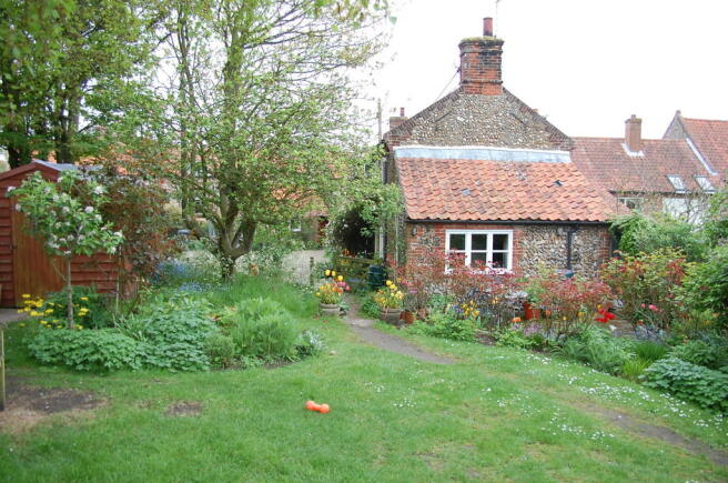 Photo 10