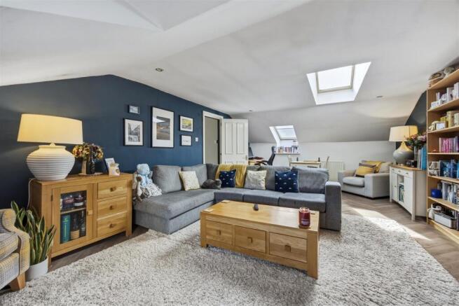 27-2-4_25_BROOMHILL_DRIVE_GLASGOW_027.jpg