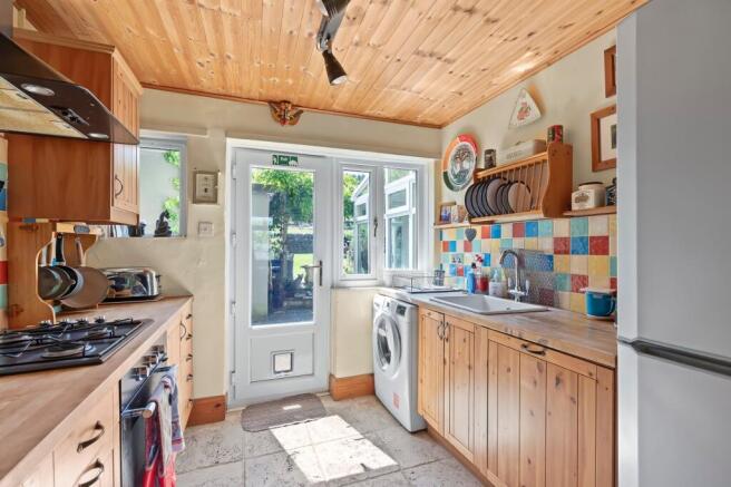 3 bed House for sale Image 10