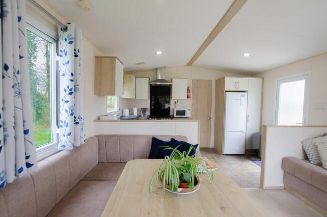 8 Pine Lodge Bodmin TPS 01208 74182-9