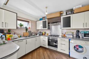 6, 226 228 Oaks Court, Cann Hall Road, London E11 3NF