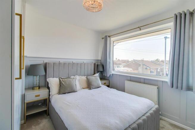 3 bed Terraced for sale Image 8