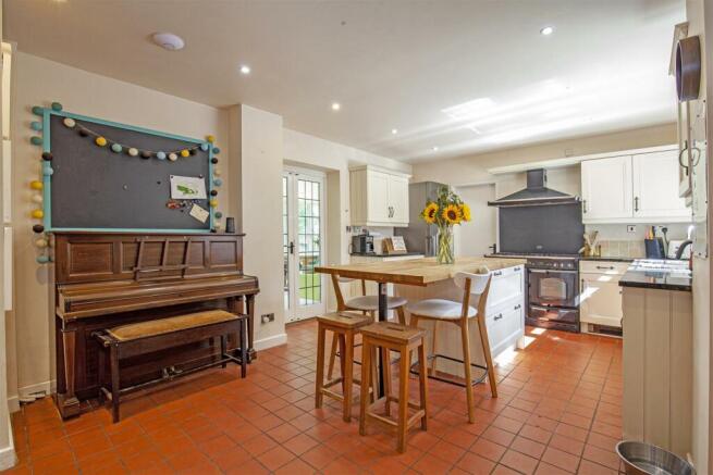 Kitchen-3.jpg