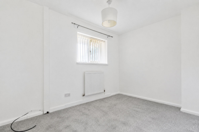 3 bed Semi-Detached for sale Image 11