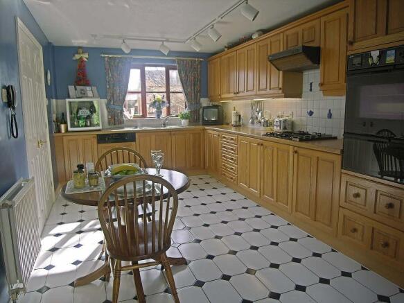 Kitchen/Breakfast