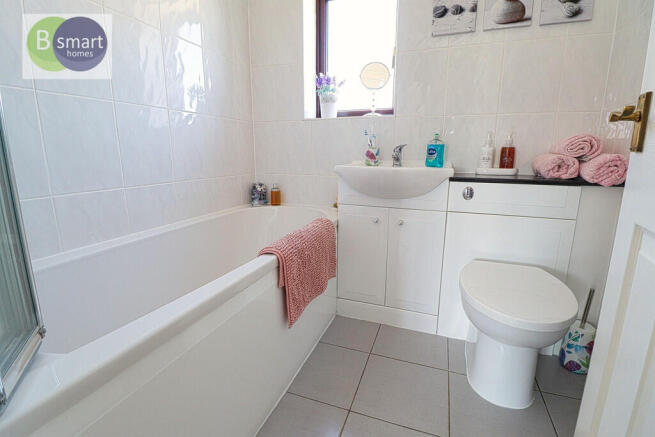 2 bed Town House for sale Image 9