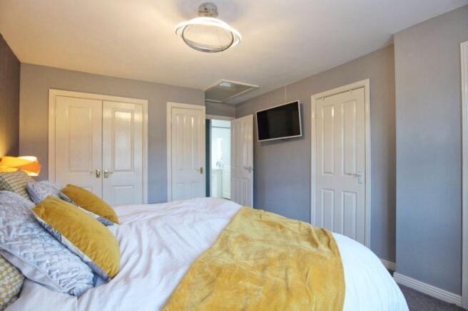 Master Bedroomn