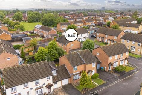 Ravensbourne Road, Aylesbury (no Onward Chain)