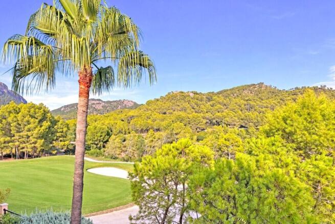 01-camp de mar-Haus mit Terrassenblick auf das 17. Gruen von Golf de Andratx-kaufen