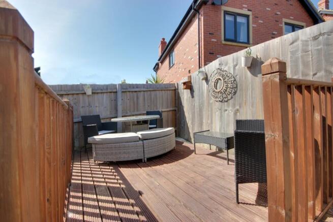 3 bed Terraced for sale Image 12