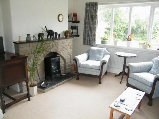 LOUNGE 1