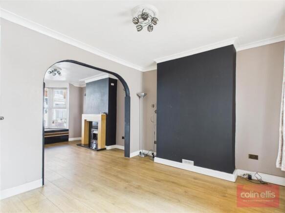 4 bed Terraced for sale Image 5