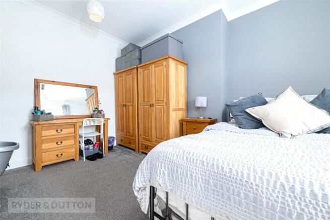 2 bed Terraced to rent Image 8