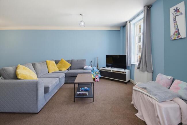 2 bed Apartment for sale Image 7