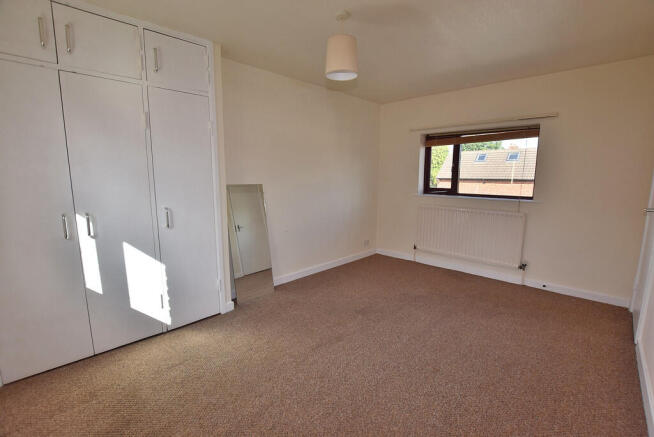2 bed Semi-Detached for sale Image 8