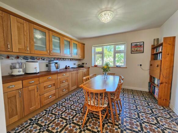 Breakfast Room